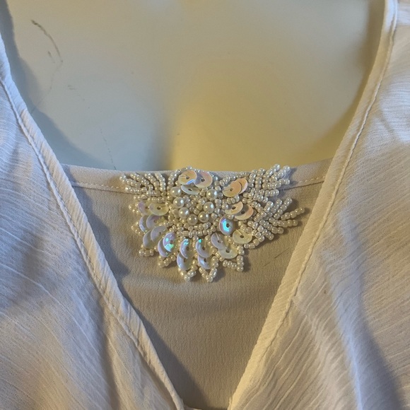 Studio 1940 ruffled blouse with tank with beading and sequin design - Picture 3 of 5